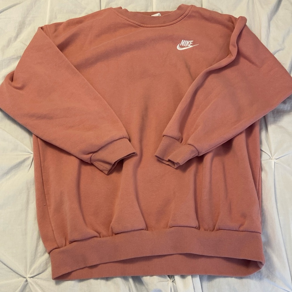 oversized salmon nike sweatshirt